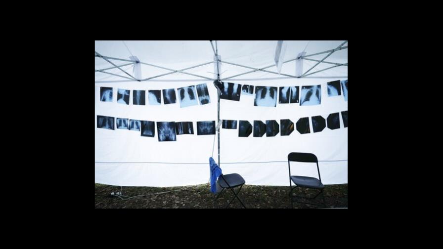 Polonia alcanza los 100,000 muertos por COVID-19 Polonia alcanza los 100,000 muertos por COVID-19