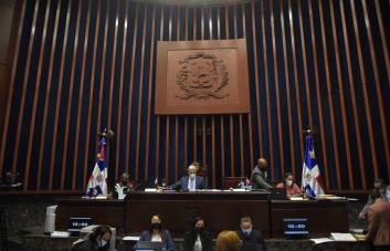 La aprobación de un préstamo por US$200 millones genera amplias discusiones en el Senado