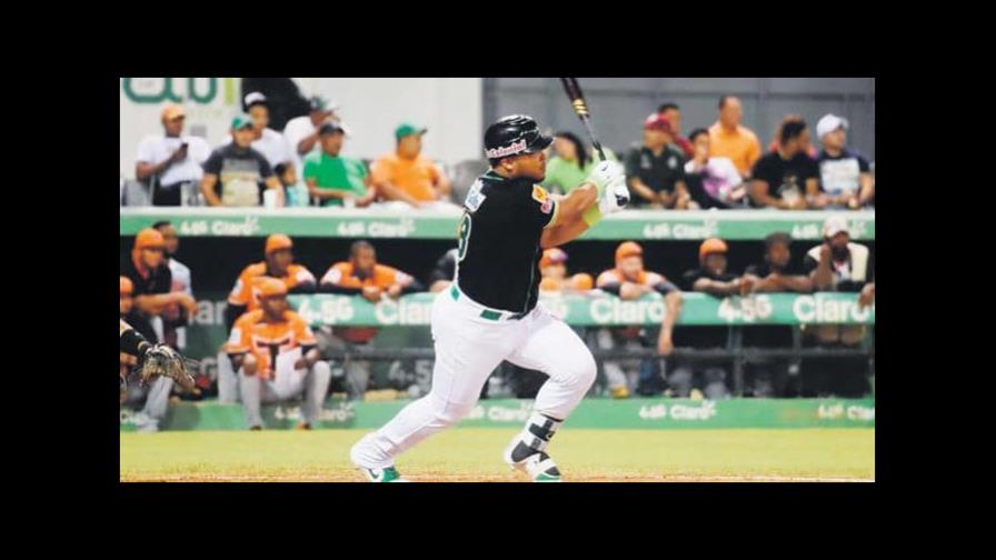 Tigres del Licey anuncian la contratación de Yasmany Tomás