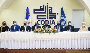 Los gremios profesionales deben transparentar el uso del dinero