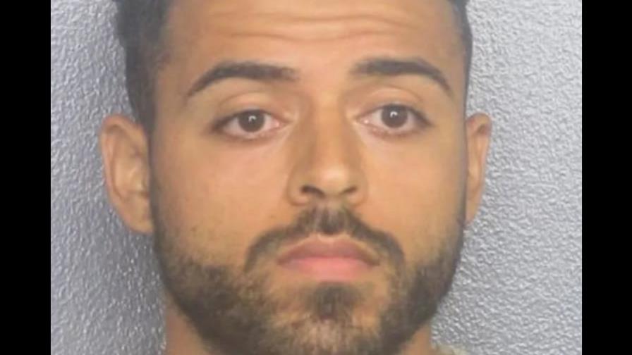 Policías de Florida encuentra in fraganti a profesor en pleno abuso sexual