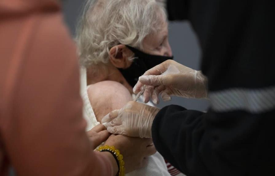 Israel reporta cinco mil vacunados con la cuarta dosis de la vacuna contra el COVID-19