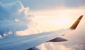 Ómicron paraliza la recuperación del transporte aéreo de pasajeros