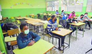 Pocos maestros y estudiantes se integran a las clases presenciales