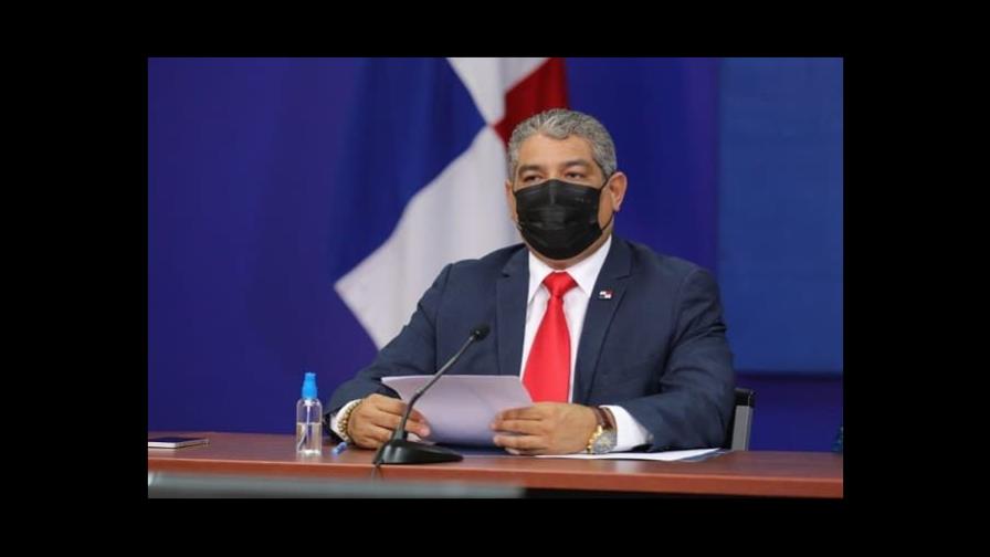 Panamá dice que funcionarios deben dar ejemplo en vacunación anticovid