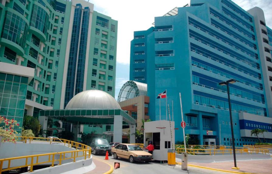 Hospital Metropolitano de Santiago habilita 22 camas adicionales para COVID-19