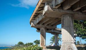 Obras P&uacute;blicas suspende veh&iacute;culos pesados por puente sobre autopista Las Am&eacute;ricas