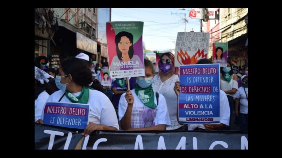 La prohibición del aborto en El Salvador sigue “cobrando vidas”, señala ONG La prohibición del aborto en El Salvador sigue “cobrando vidas”, señala ONG