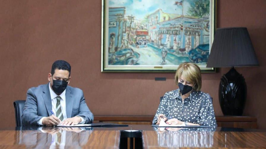 DGCP y la ABA firman acuerdo para impulsar cumplimiento normativo en las contrataciones públicas