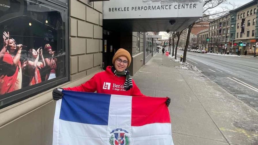 Joven dominicano cumple su sueño de estudiar en Berklee; había solicitado ayuda