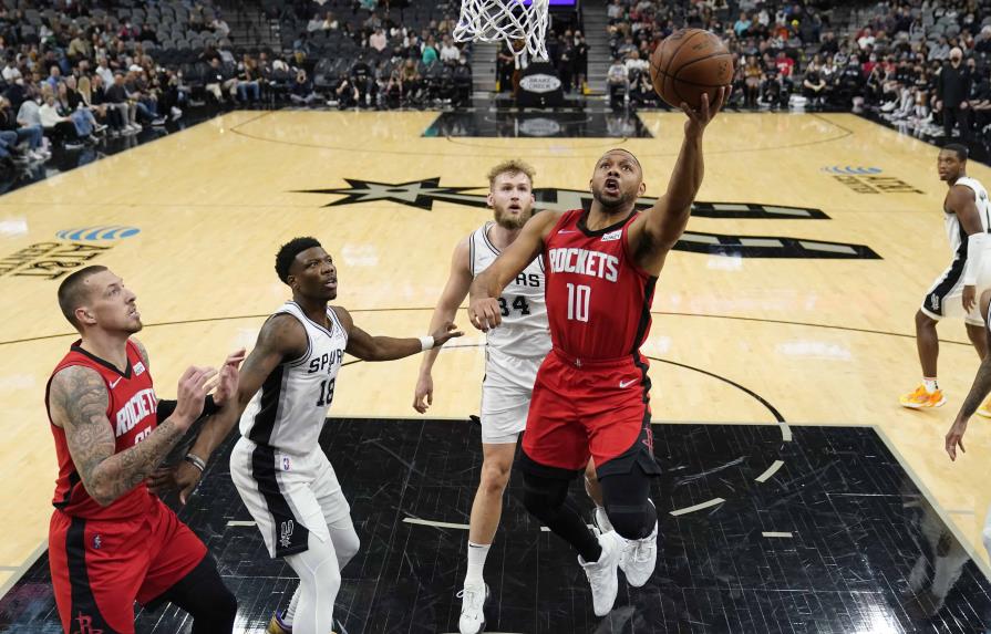 VIDEO | Rockets se imponen a Spurs; Gordon anota 31 puntos