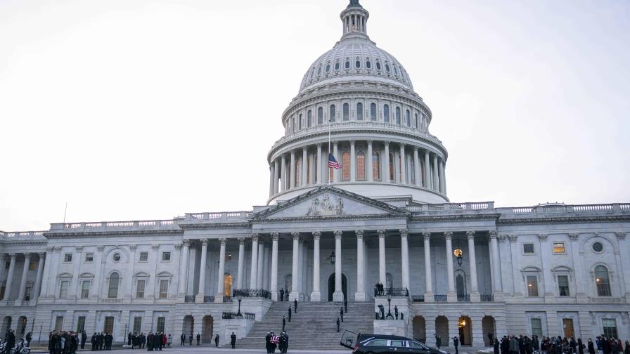 Líder republicano rechaza cooperar en pesquisa de Capitolio