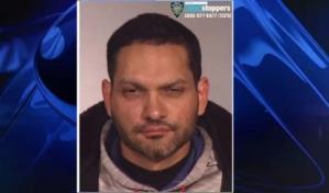 Arrestan al sospechoso de asesinar a su madre dominicana en Queens