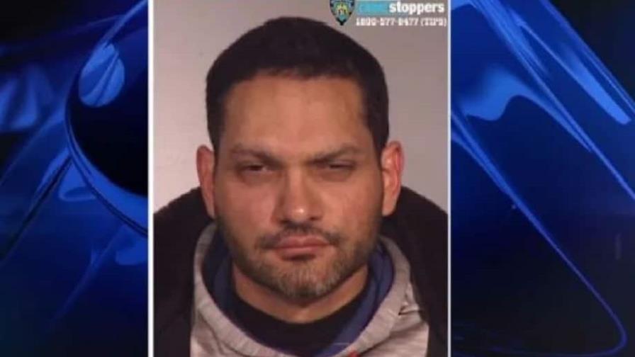 Arrestan al sospechoso de asesinar a su madre dominicana en Queens Arrestan al sospechoso de asesinar a su madre dominicana en Queens
