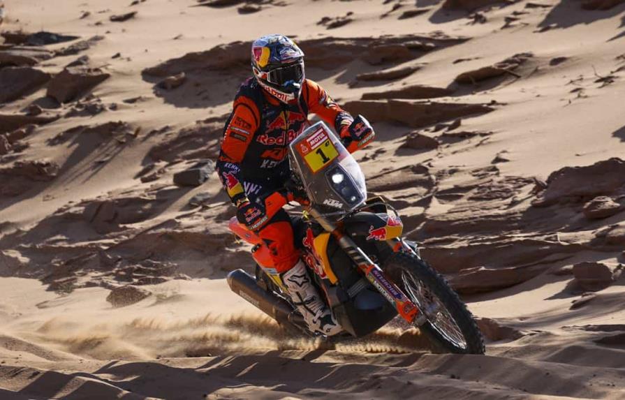 Benavides gana la etapa del Dakar, Sunderland retoma la cabeza en motos