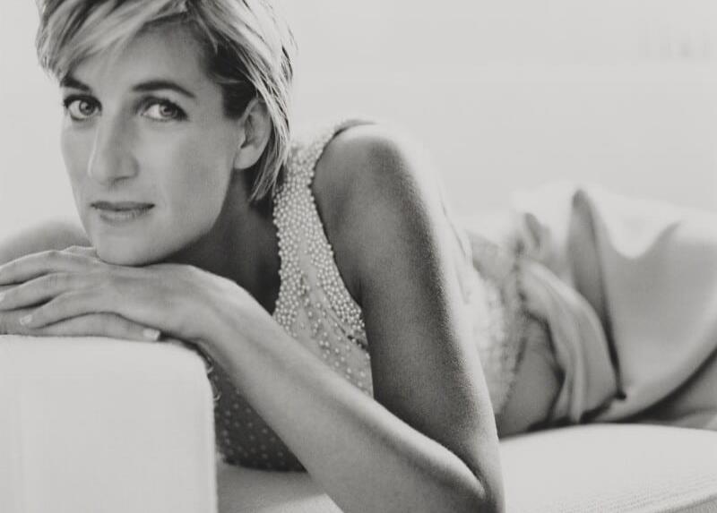 6 producciones para conocer la vida de la princesa Diana