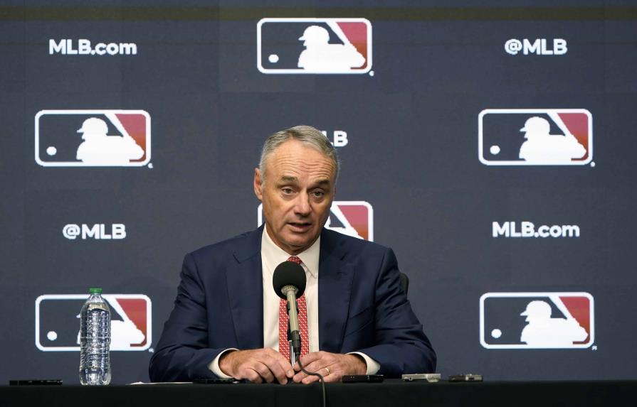Negociaciones se reanudan en el béisbol de las Grandes Ligas