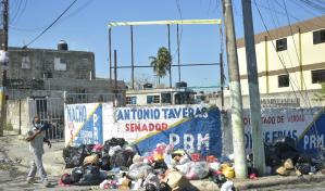Alcaldía de Santo Domingo Este aun lucha con los desperdicios generados en Año Nuevo