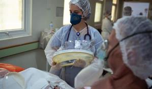 Brasil reduce nuevos casos y muertes por covid en las últimas 24 horas