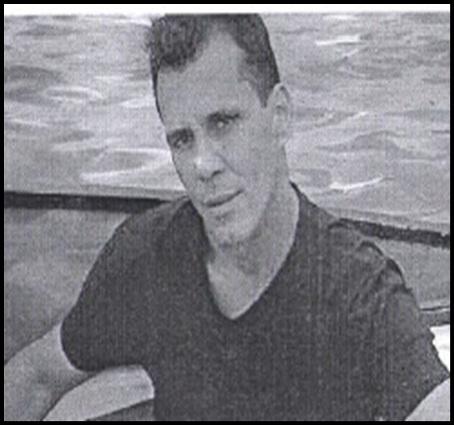 Se busca por haber dado muerte mediante atraco perpetrado en el sector Bella Vista, Distrito Nacional, al vigilante de la compañía de seguridad privada Dominican Watchman National, Pablo Vicente Inoa y herir a Gregorio Amador Pérez en fecha 22-08-2014.