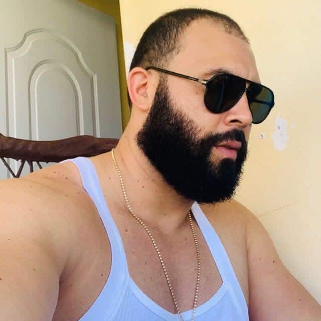 Buscado mediante orden de arresto 602-2019-eorj-0319 por violación a los artículos 59,60,295 y 304, del Código Penal en perjuicio del hoy occiso Teódulo José Calcaño Sime (a) Bimar.