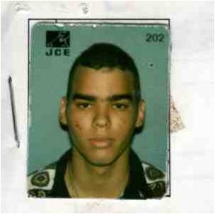 Está solicitado por el por el Tribunal de la Ejecución de la Pena del departamento judicial del Distrito Nacional, mediante auto no. 1050-2010, de fecha 26 de septiembre, por violación a los arts. 295 y 304 del Código Penal en perjuicio de Francisco Alberto Andújar Tejada. Núñez Garrido está condenado a 20 años de prisión.