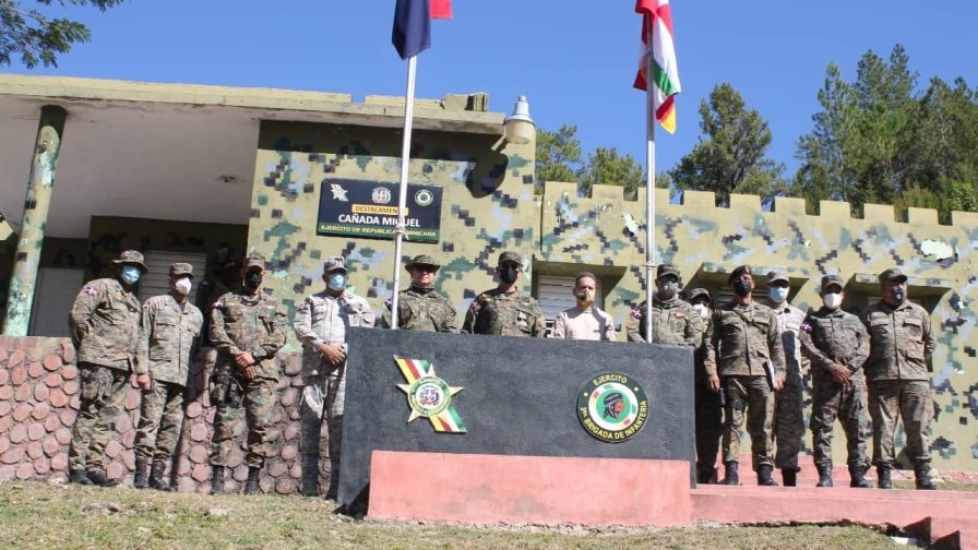 La frontera está segura y bajo control, asegura el ministro de Defensa