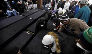 Recuerdan a 17 víctimas de incendio en edificio de Nueva York