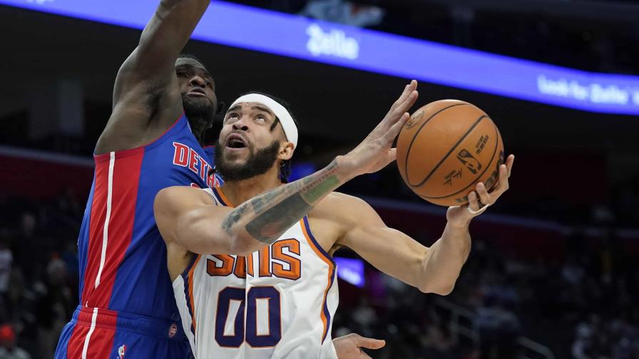 Booker y McGee lideran triunfo de Suns ante Pistons Booker y McGee lideran triunfo de Suns ante Pistons