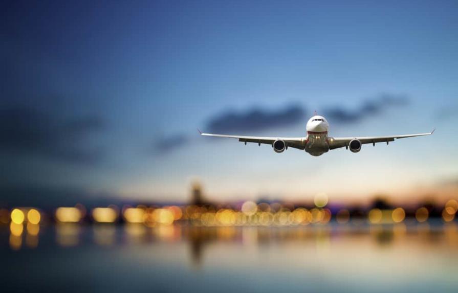 Aerolíneas de EEUU advierten de potencial caos si 5G no es limitada cerca de aeropuertos