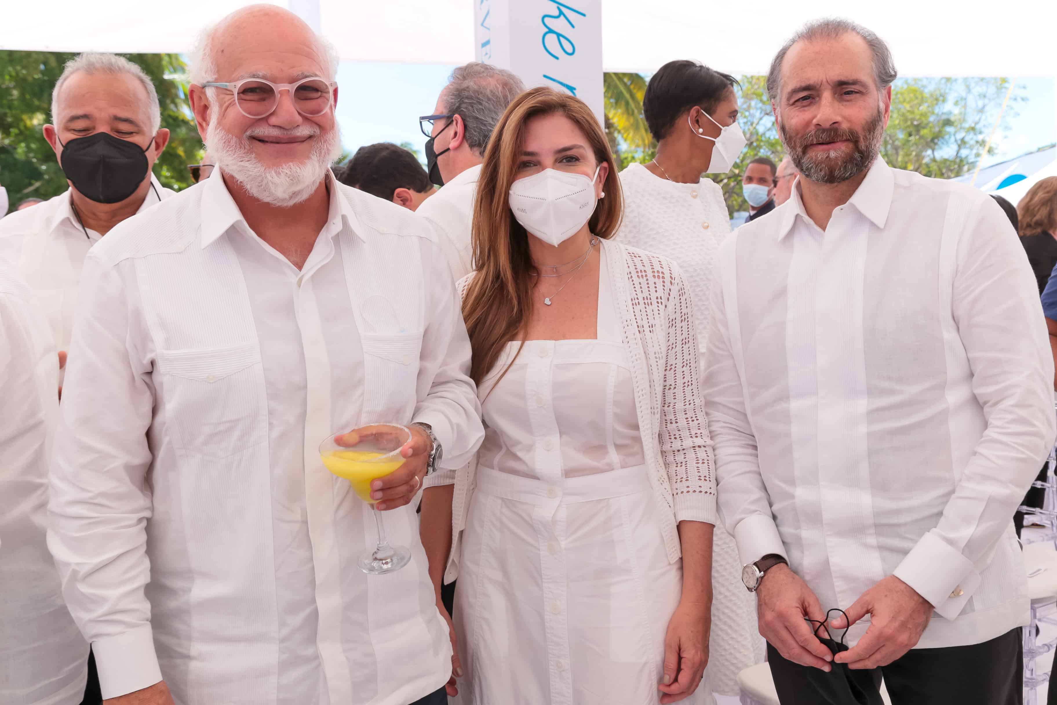 Jose Luis Abraham, Carolina Mejía y Lawrence Hazoury.