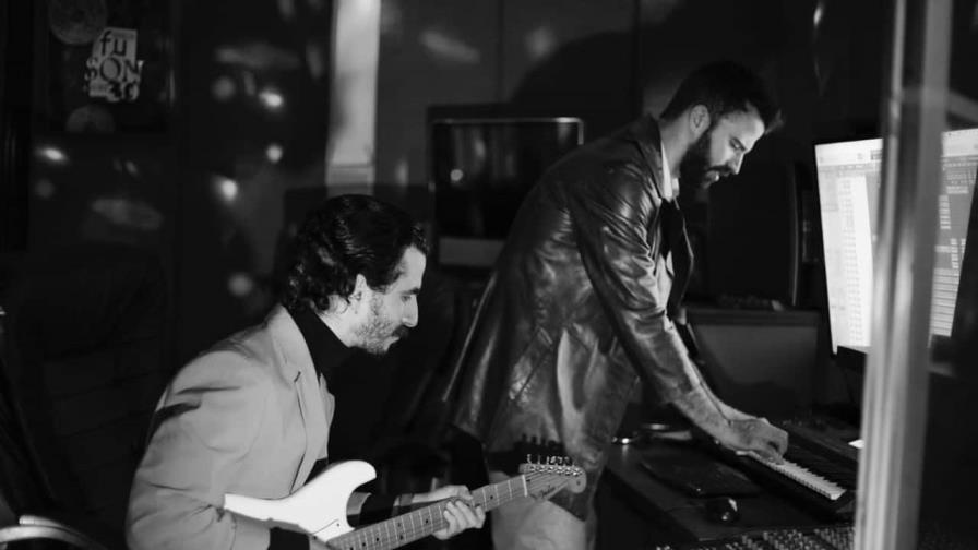 Seye y Giorgio Siladi en concierto Ayer y Hoy Seye y Giorgio Siladi en concierto Ayer y Hoy