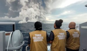 Una mujer británica, primera muerte confirmada por el tsunami en Tonga