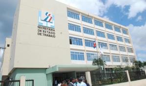 Ministerio de Trabajo invita a ferias de empleos en Hig&uuml;ey y San Rafael del Yuma