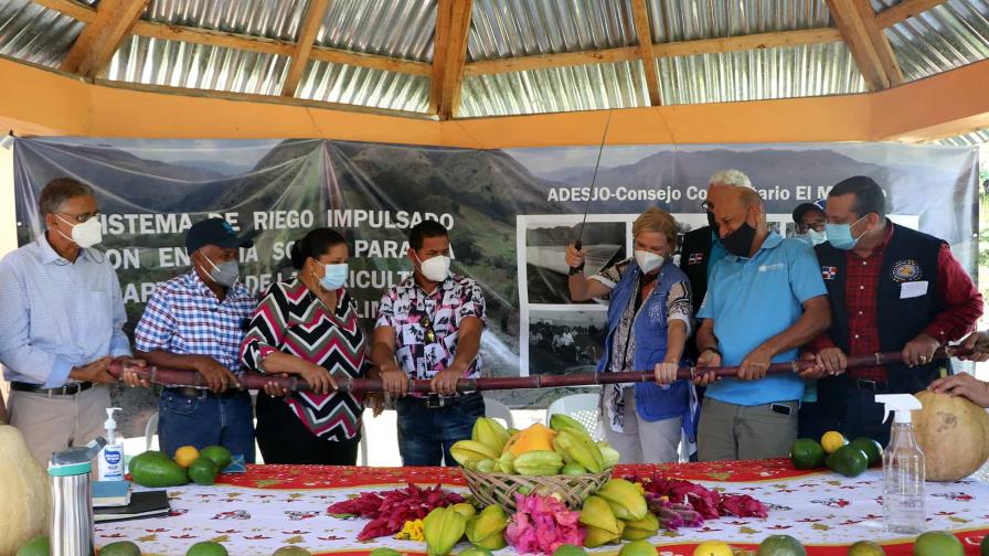 PNUD inaugura un sistema de agricultura sostenible en Azua PNUD inaugura un sistema de agricultura sostenible en Azua