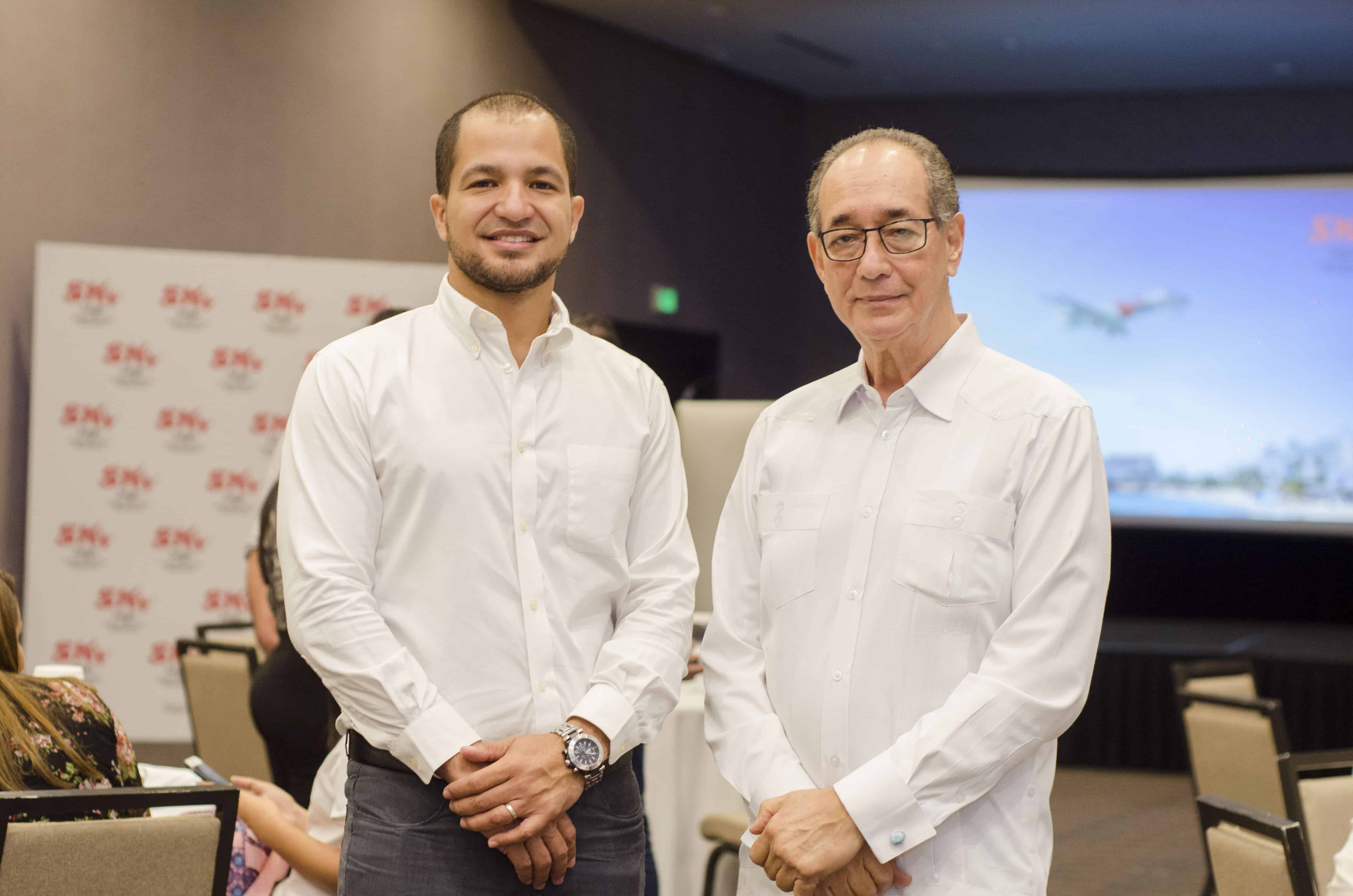 John Read y Luis Felipe Aquino .