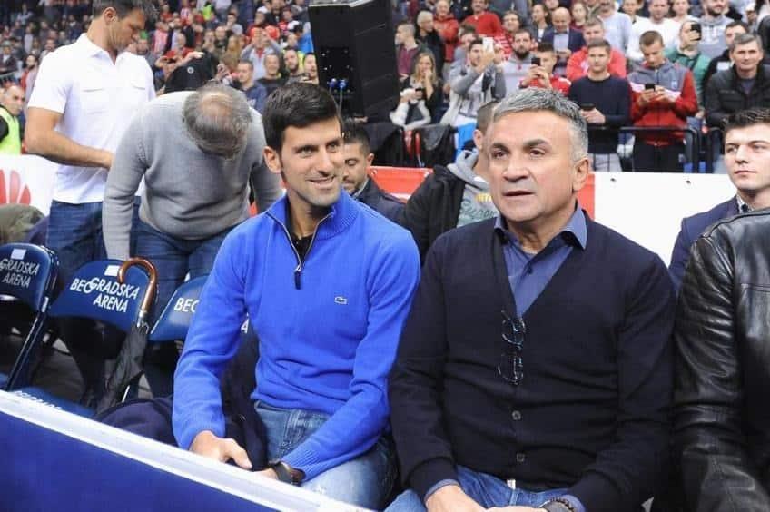 El padre de Djokovic lamenta que el intento de asesinato de su hijo haya acabado con 50 balazos