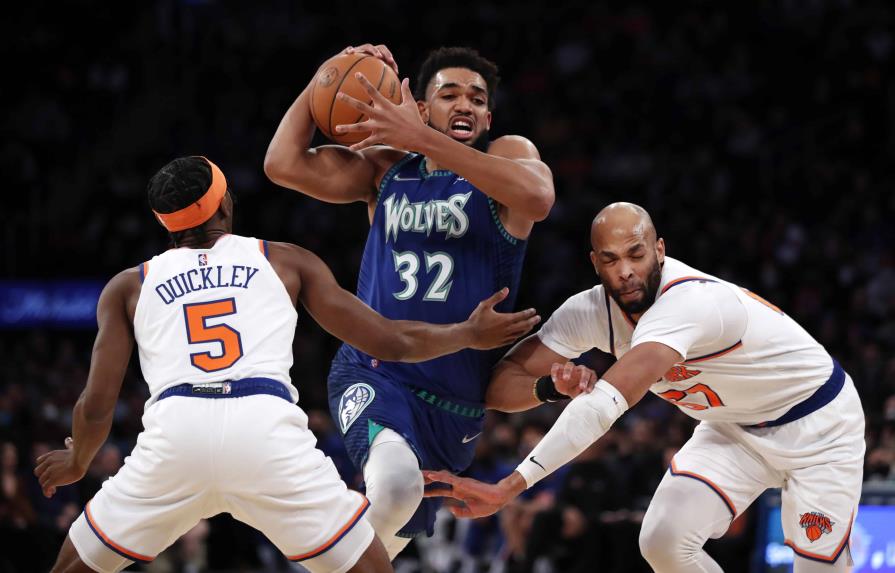 VÍDEO | Triple de Towns ayuda a Timberwolves a derrotar a Knicks