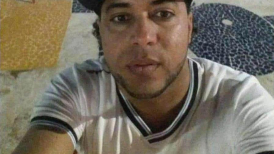 Policía Nacional activa búsqueda de hombre que propinó 17 estocadas a su expareja en Higüey