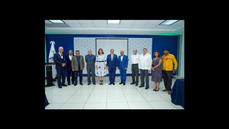 Medio Ambiente y Cultura harán proyecto para el manejo de áreas verdes de la Plaza de la Cultura Medio Ambiente y Cultura harán proyecto para el manejo de áreas verdes de la Plaza de la Cultura