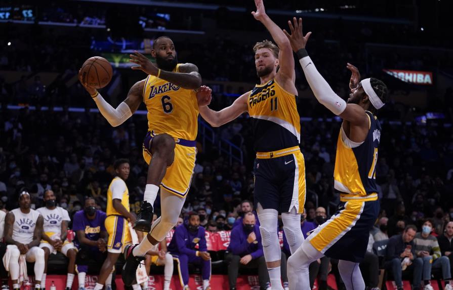 VÍDEO | Pacers arrollan a Lakers en último cuarto para triunfo