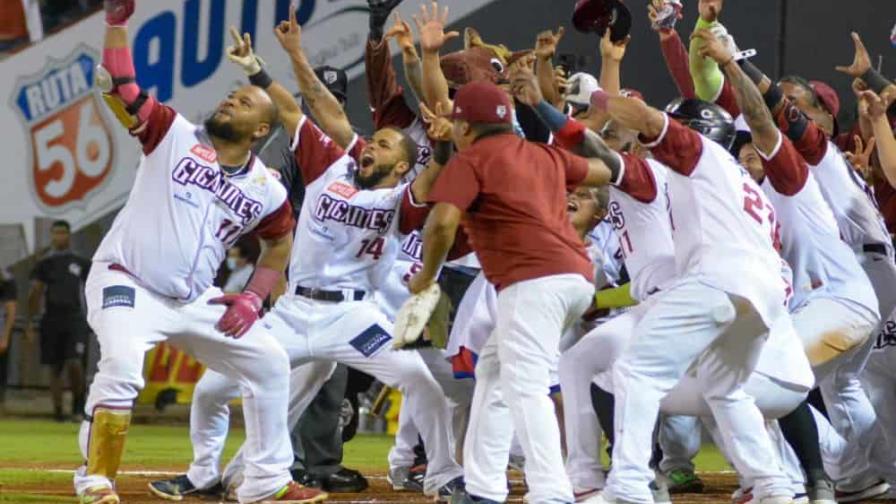La serie final descansa hoy se reanudará el viernes en la casa de los Gigantes