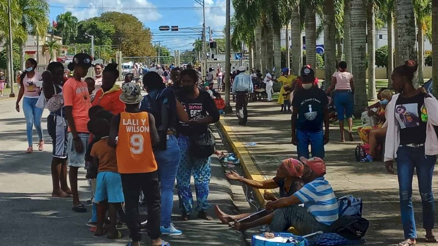 Peregrinos empiezan a llegar a la Basílica de Higüey a celebrar el día de la Virgen de La Altagracia 