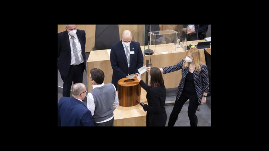 Vacuna contra COVID-19 será obligatoria para adultos en Austria