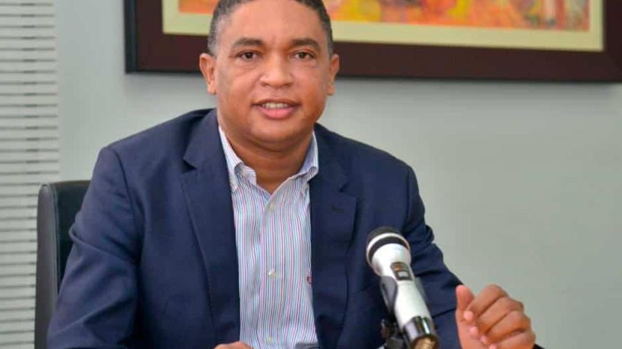 Senador Yván Lorenzo advierte no aceptarán paños tibios en reforma a la ley de Hidrocarburos Senador Yván Lorenzo advierte no aceptarán paños tibios en reforma a la ley de Hidrocarburos