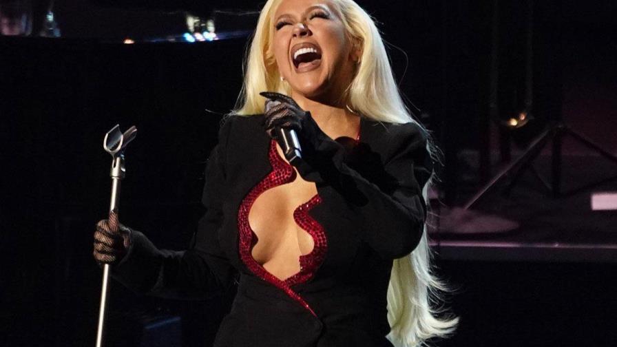 Christina Aguilera retoma español con toda “LA FUERZA” Christina Aguilera retoma español con toda “LA FUERZA”