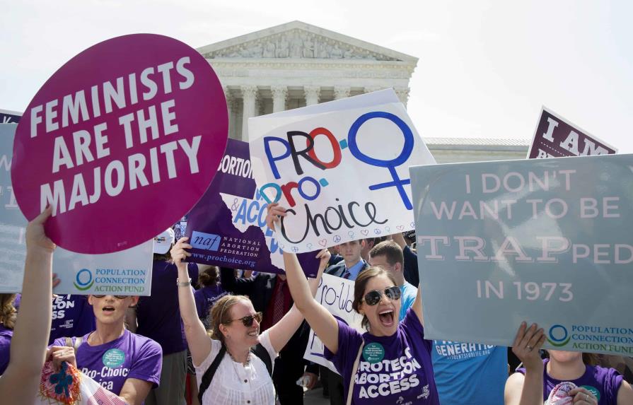 El Supremo de EE.UU. vuelve a dejar en vigor el veto al aborto en Texas