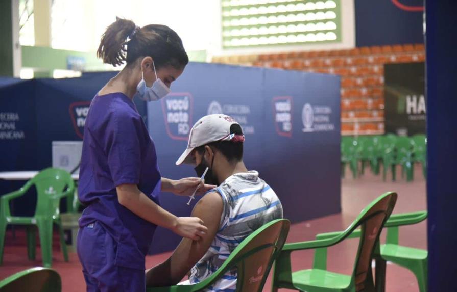 Pocos asisten a centros de vacunación durante el feriado por el Día de la Altagracia