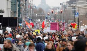 Termina con disturbios la protesta de Bruselas contra restricciones covid