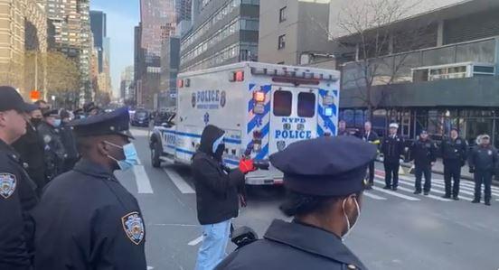 Realizan procesión en honor al policía dominicano asesinado en Nueva York
